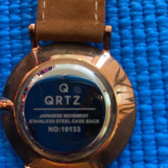 Watch - Picture 3 of 3